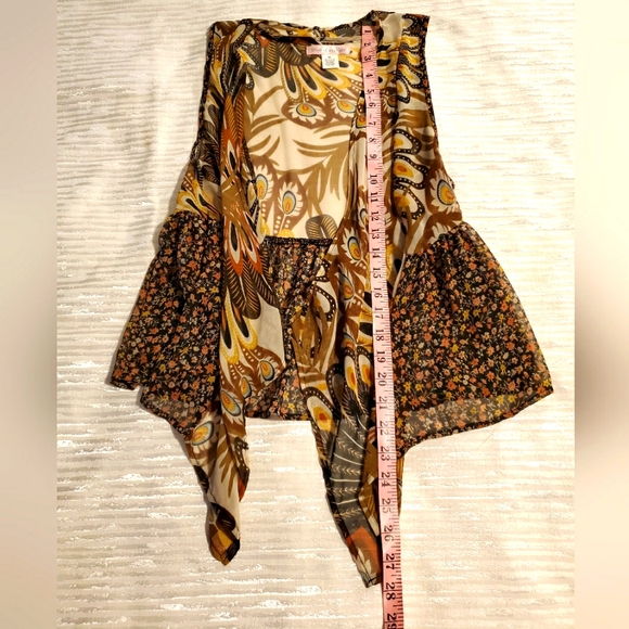 Band of Gypsies Sheer Vest - Picture 4 of 7